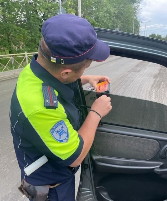 В орле гаишник попался на взятке