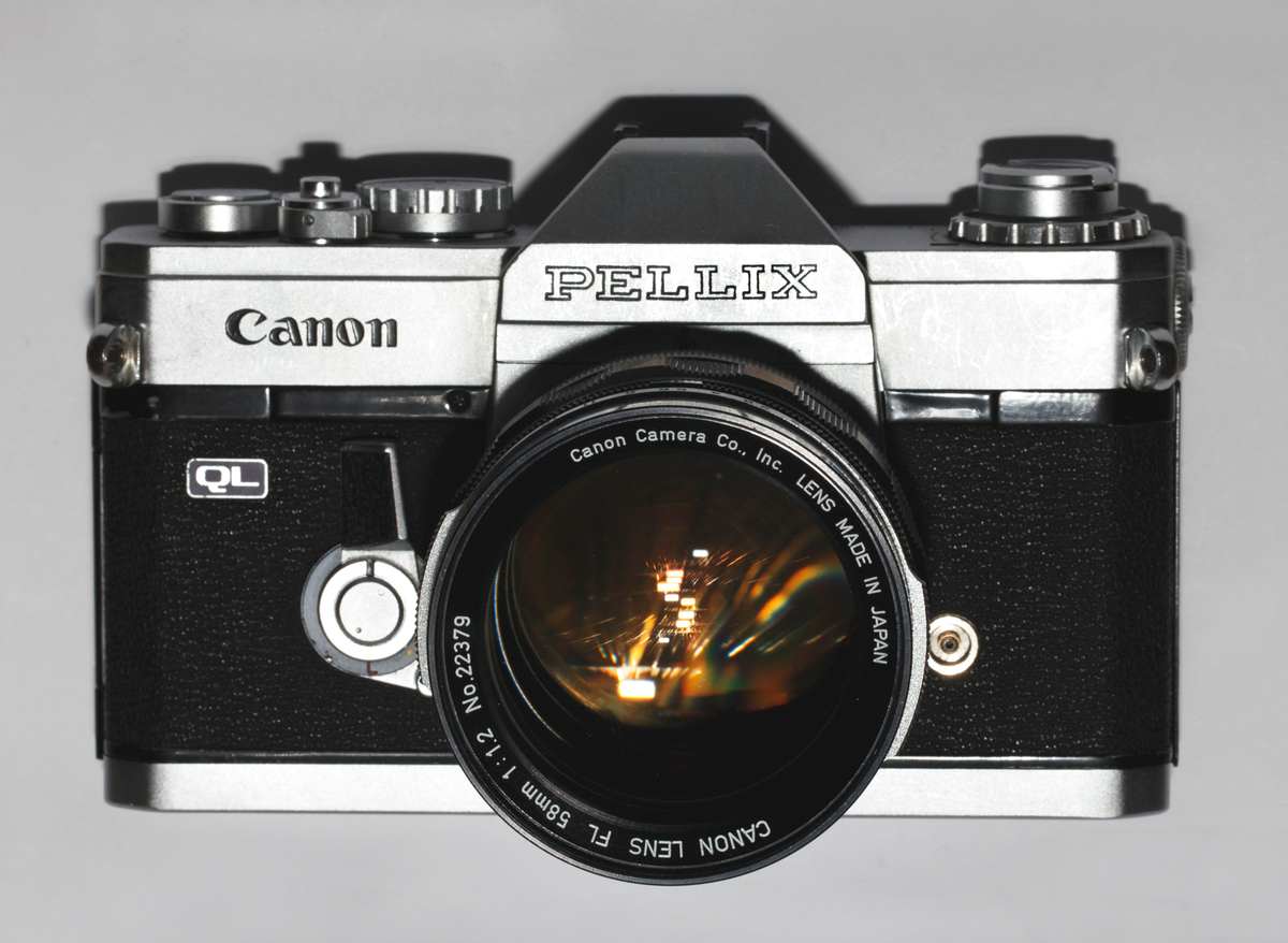 Canon Pellix