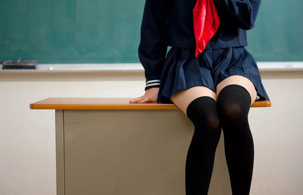 Есть ли в Японии педо-лобби? На примере колготок для школьниц | Азия без  фотошопа | Дзен
