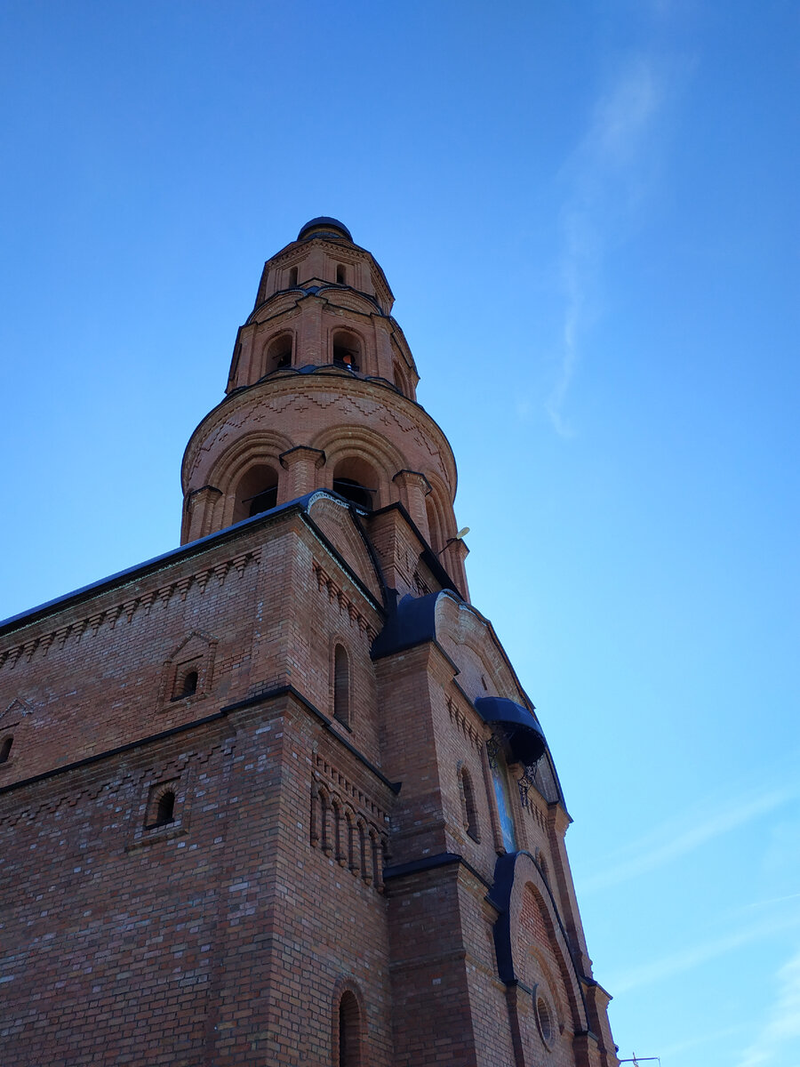 Успенский Свято-Георгиевский мужской монастырь («Святые Кустики»). Фото не соотносится с темой, но теперь я буду стараться прикладывать собственные снимки, чтобы поднять уникальность публикации