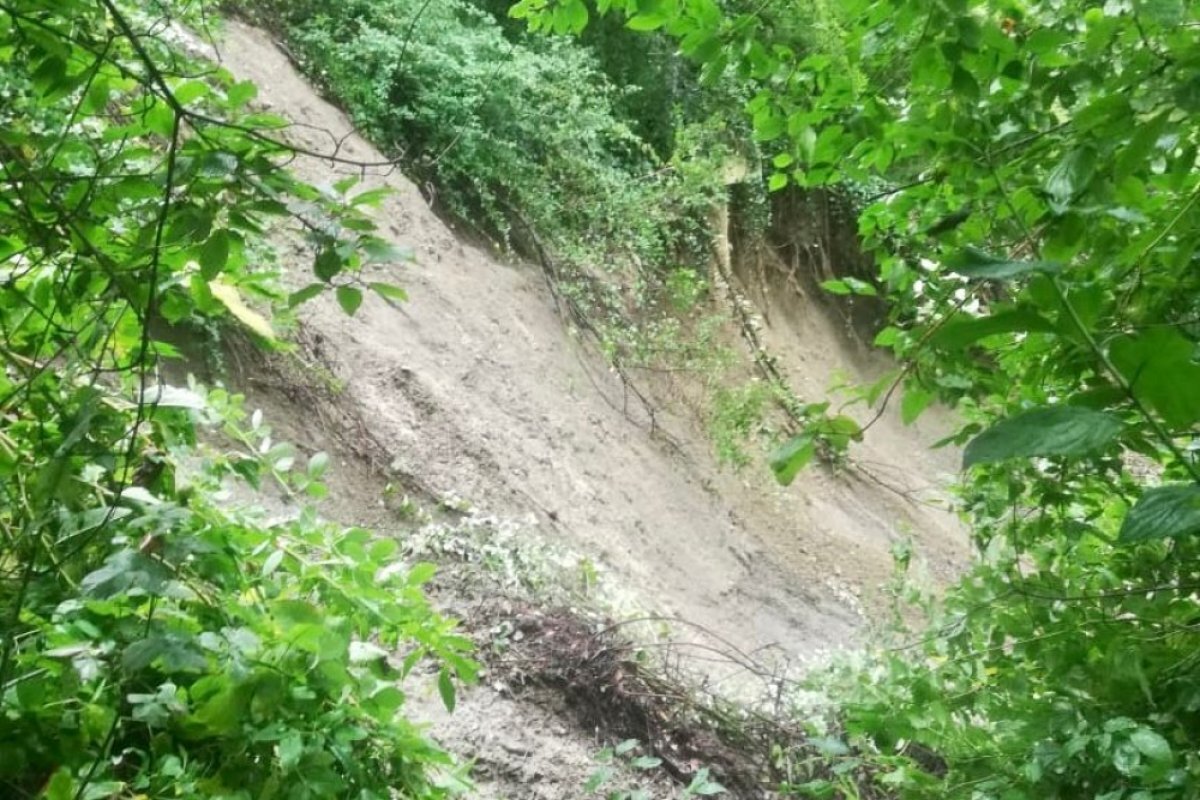    В Сочи на дорогу сошел сель, жители села отрезаны от цивилизации