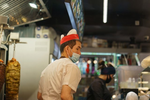    Что известно о массовом отравлении шаурмой в Братске?