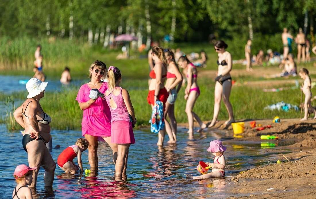 Где покупаться в красноярске. Пляжи Подмосковья. Дикие пляжи Подмосковья. Московская область пляжи для купания. Озера Подмосковья для купания
