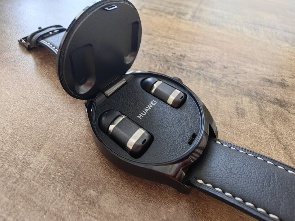 Huawei watch buds