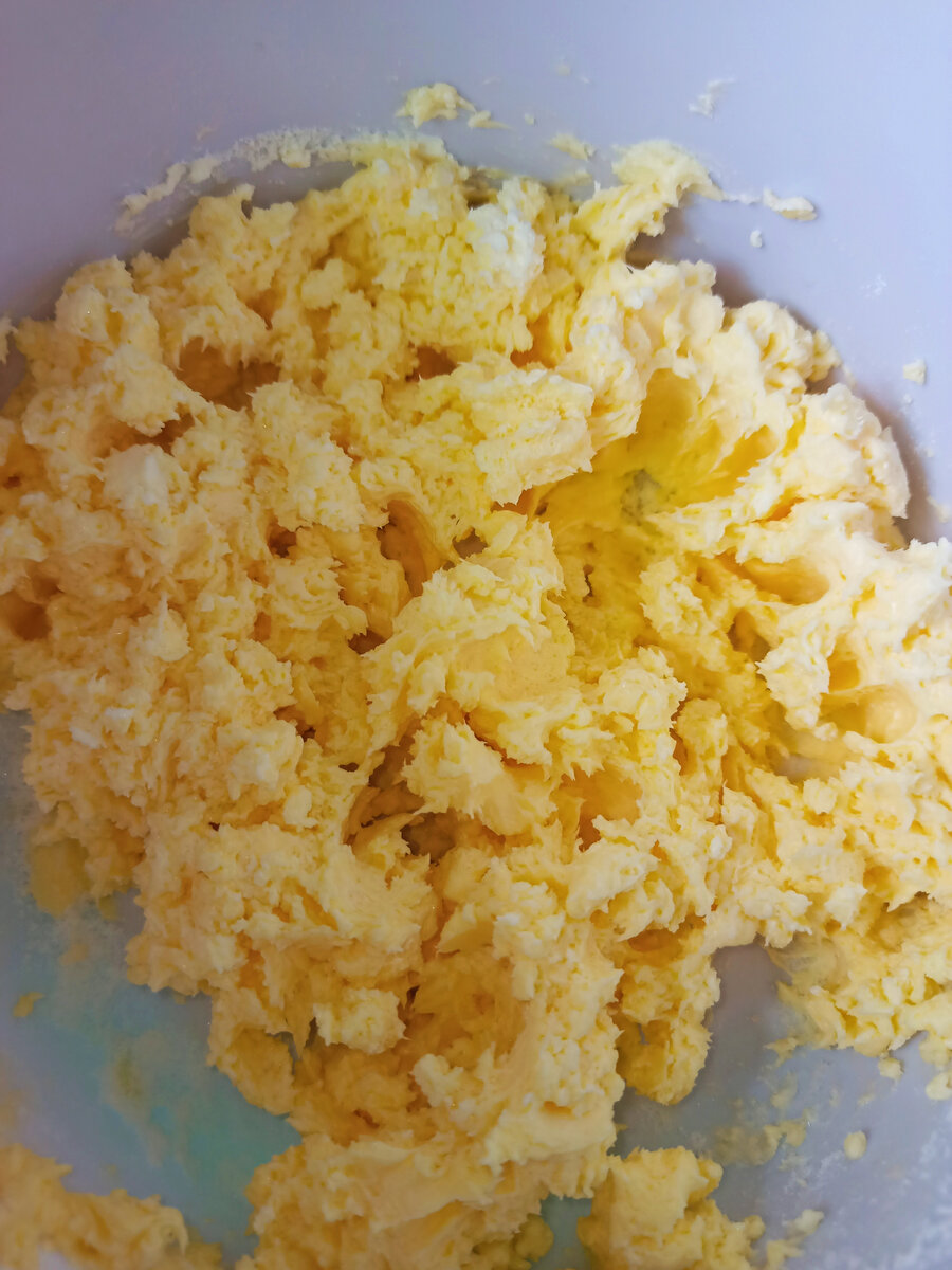 Сливочное масло с сахарной пудрой