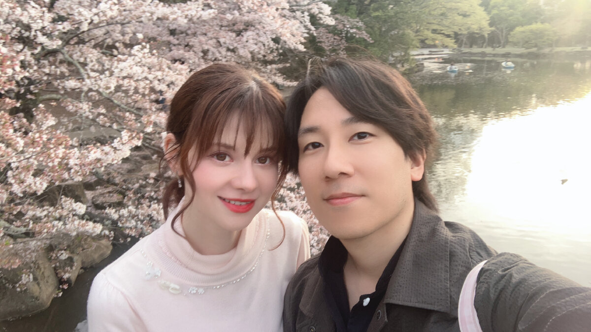 Автор блога и Таку (муж и соавтор школы)