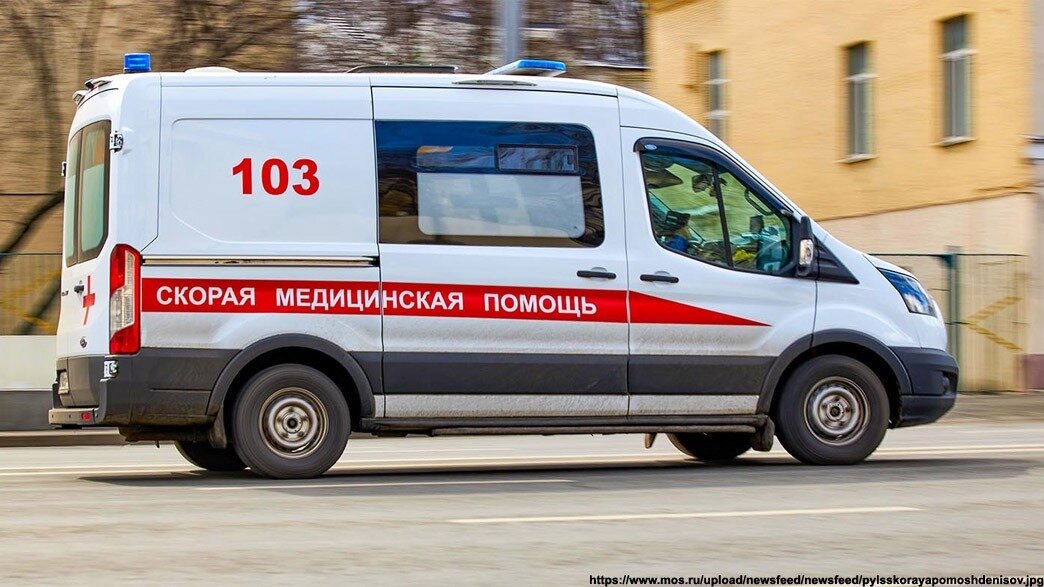     На трассе М-4 «Дон» в некоторых регионах России, в том числе в Московской, Ростовской, Воронежской и Липецкой областях начали дежурить бригады скорой помощи и медицины катастроф сообщили в Минздраве России.