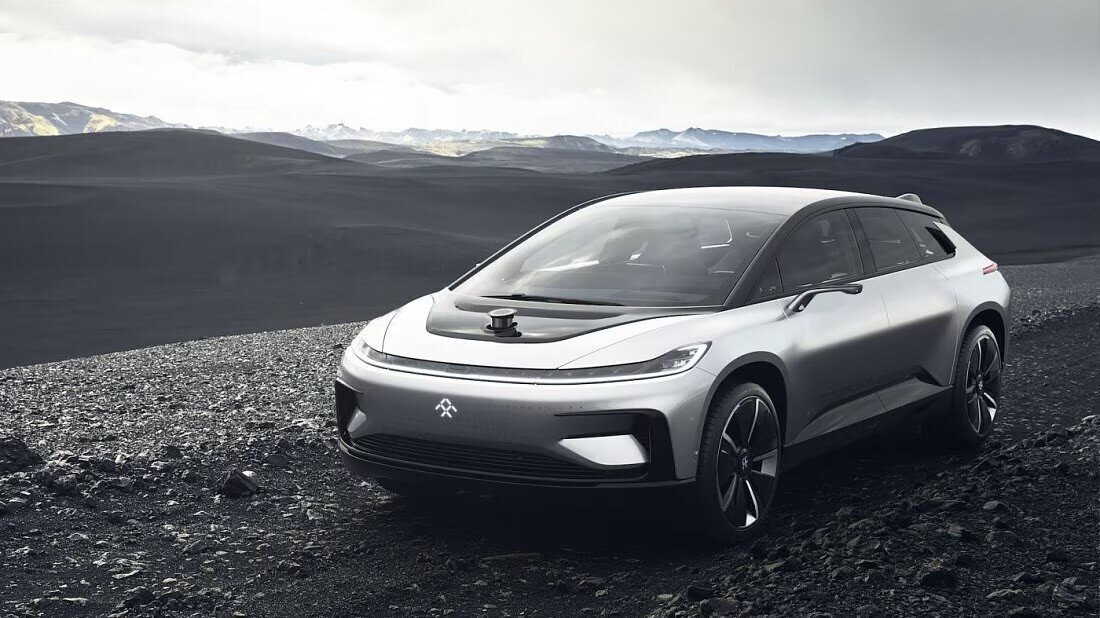 Габаритная длина Faraday Future FF91 составляет 5200 мм, ширина 2280 мм, высота 1590 мм, колесная база 3600 мм. 