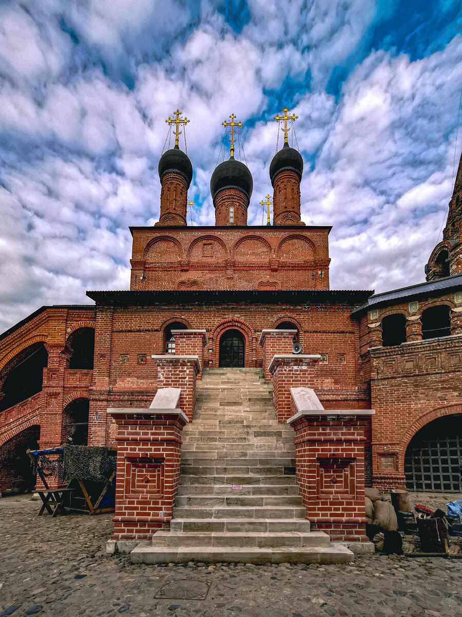 крутицкое подворье в москве