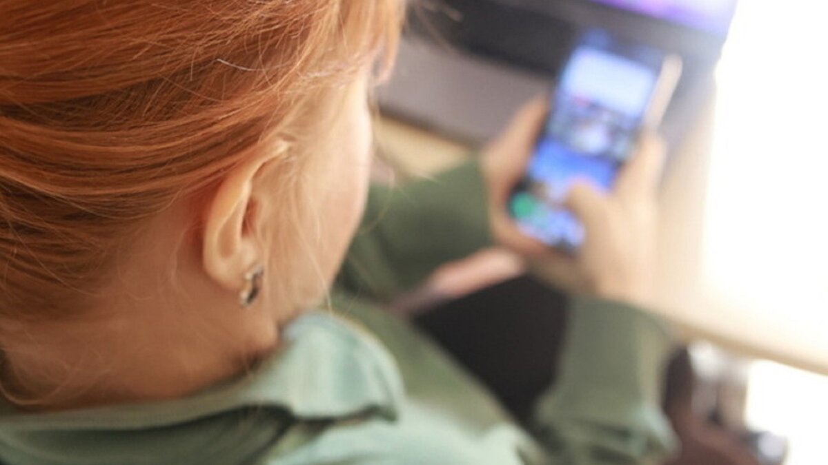     Более миллиона рублей похищено у жительницы Ижевска под предлогом продления тарифа сотовой связи. Об этом сообщает пресс-служба МВД по Удмуртской Республике.