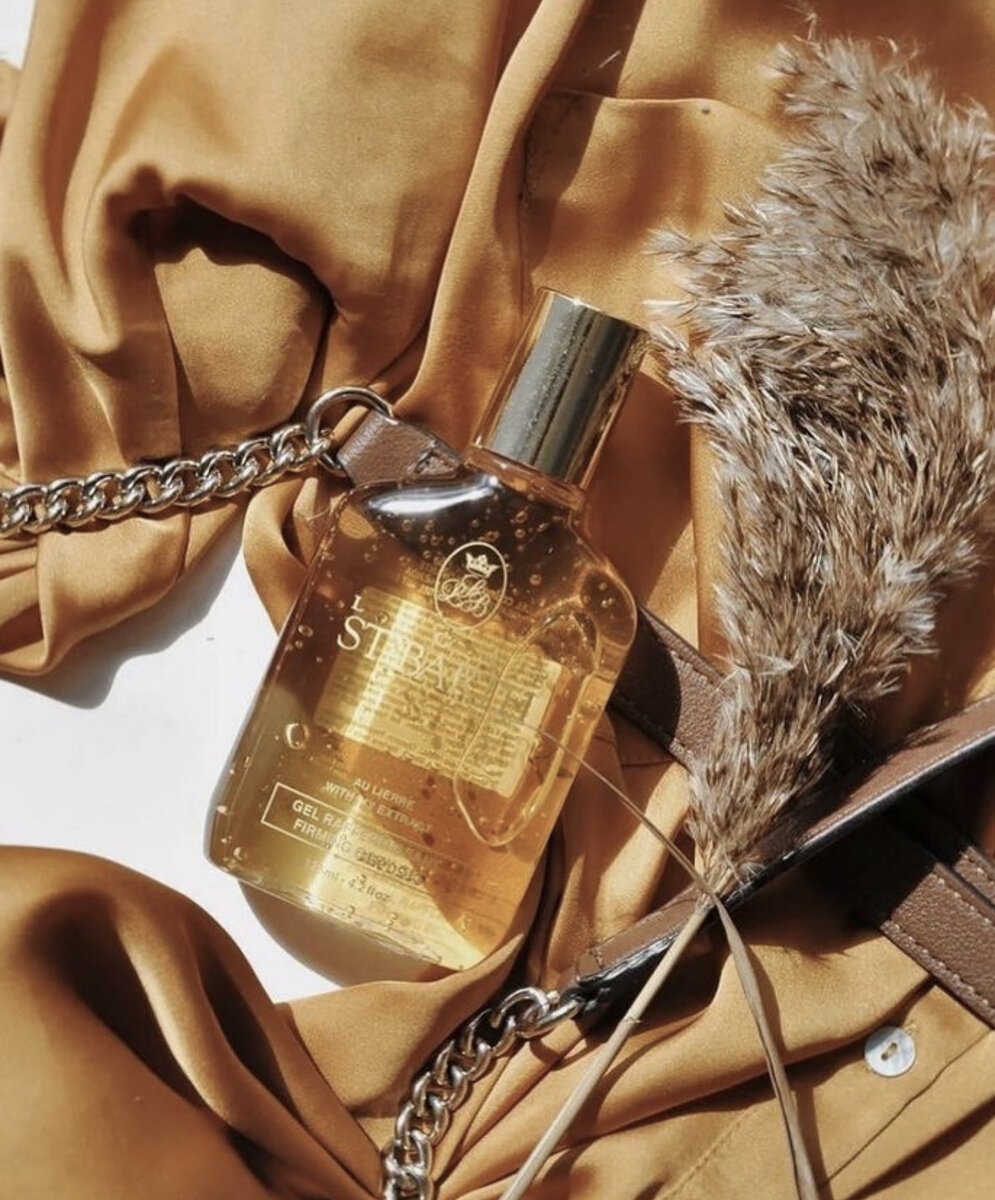 125 мл. - 4.490 рублей; 200 мл. - 6.200 рублей