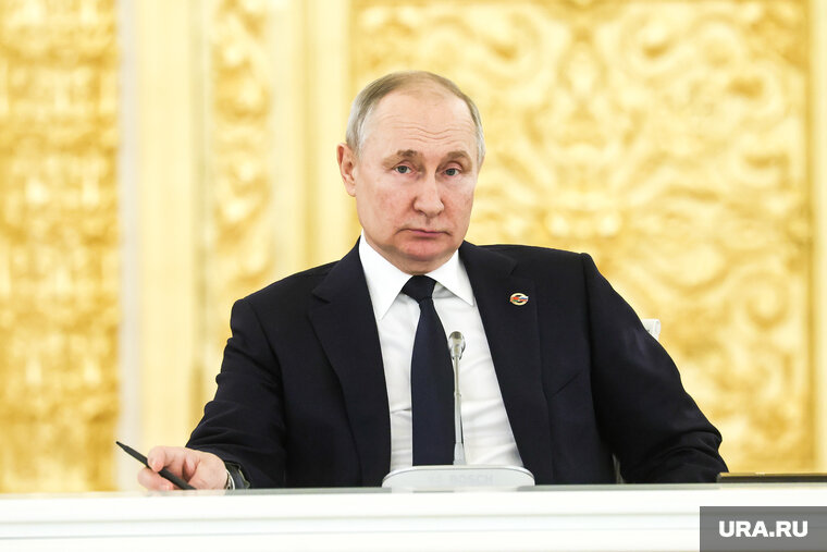    Путин поздравил всех мусульман с праздником
