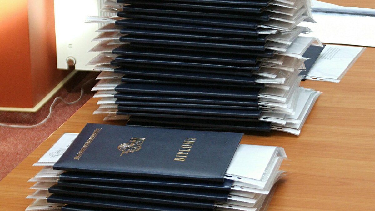    Диплом© Globallookpress Victor Lisitsyn