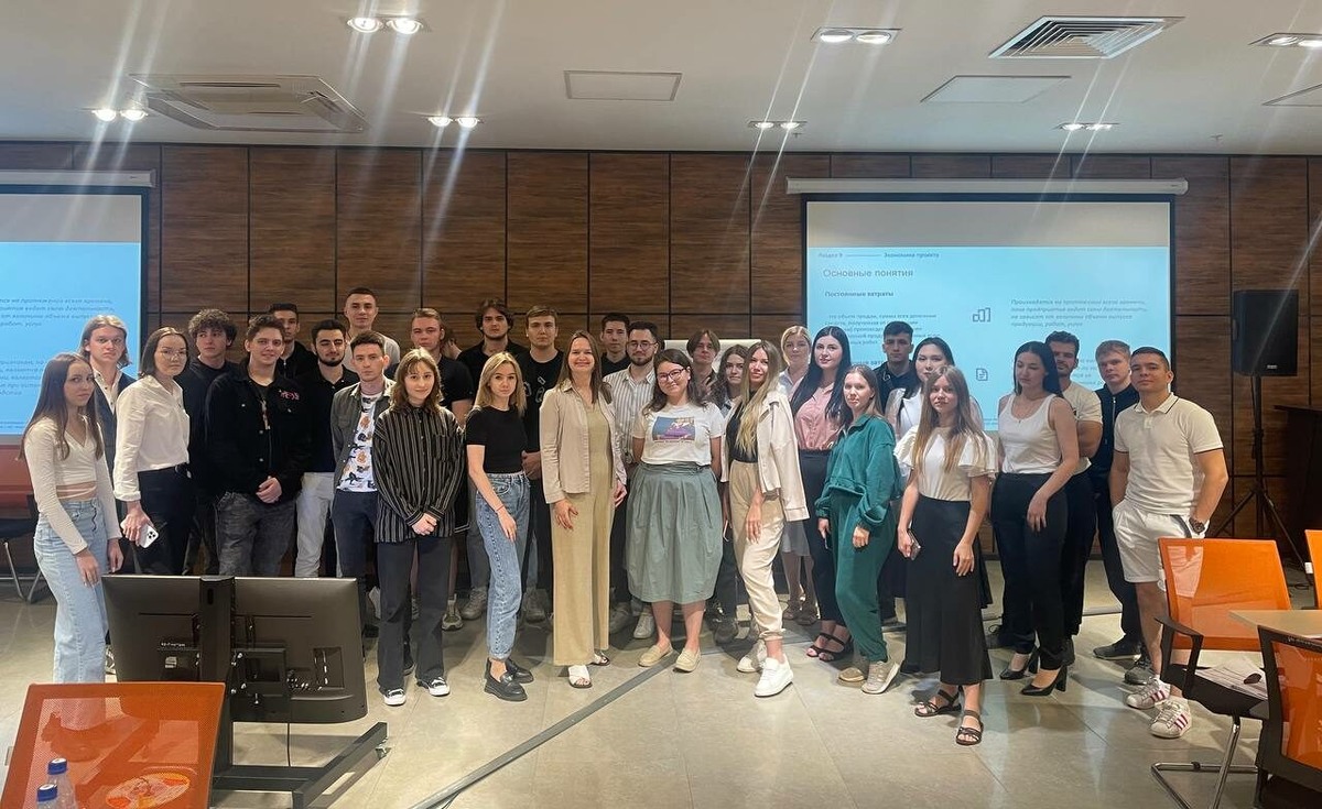    «Азбука предпринимателя». В центре «Мой бизнес» прошли обучение более 40 молодых оренбуржцев Кристина Просвиркина