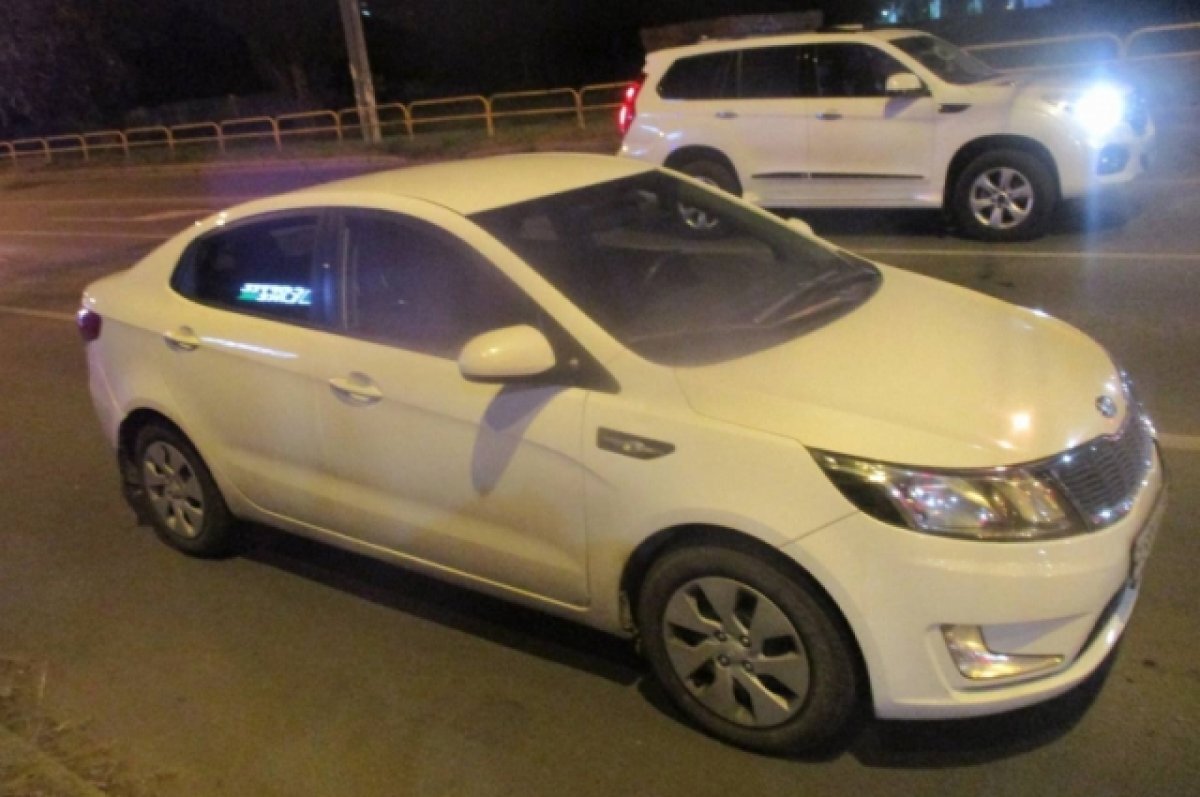    Пьяная молодая женщина, угнавшая машину, заявила, что решила «покататься»