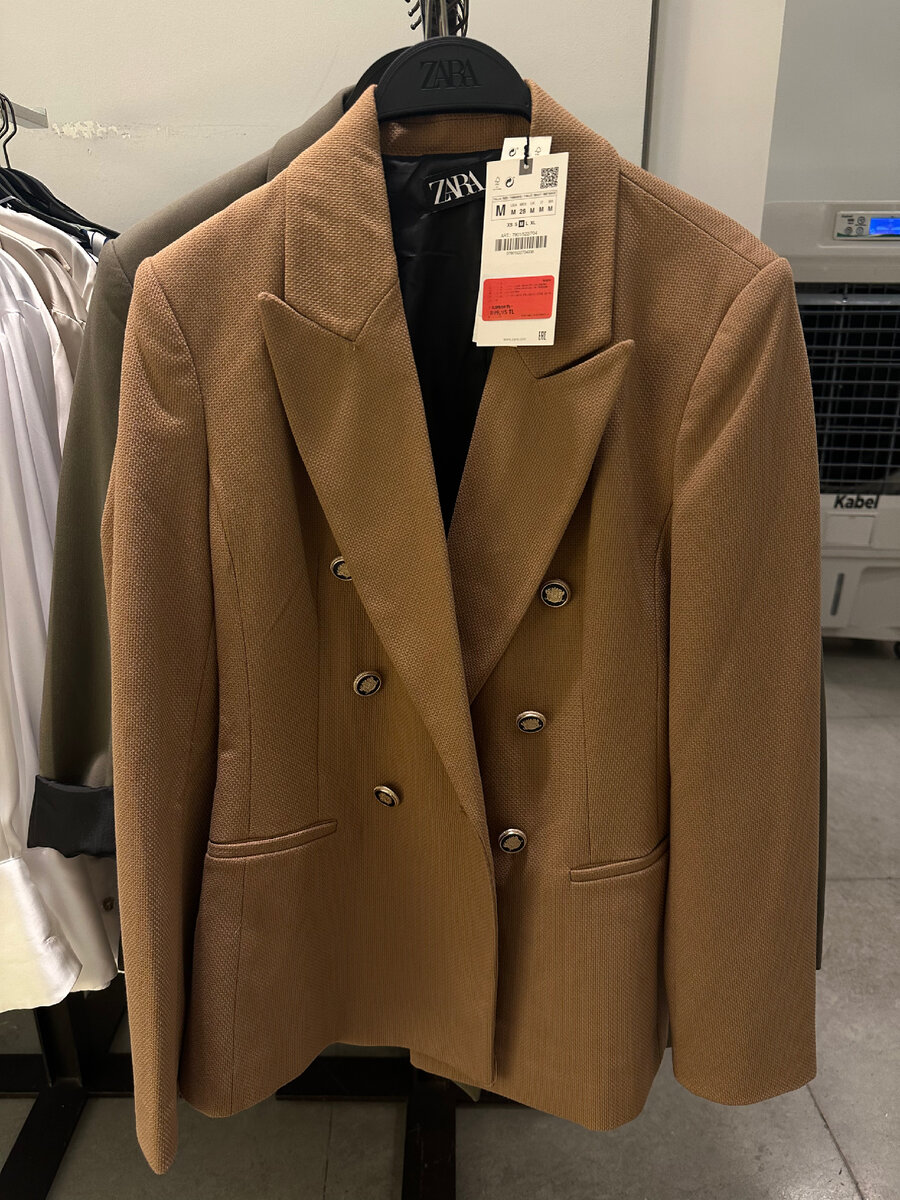 Пиджак Zara, распродажа 4158 руб.
