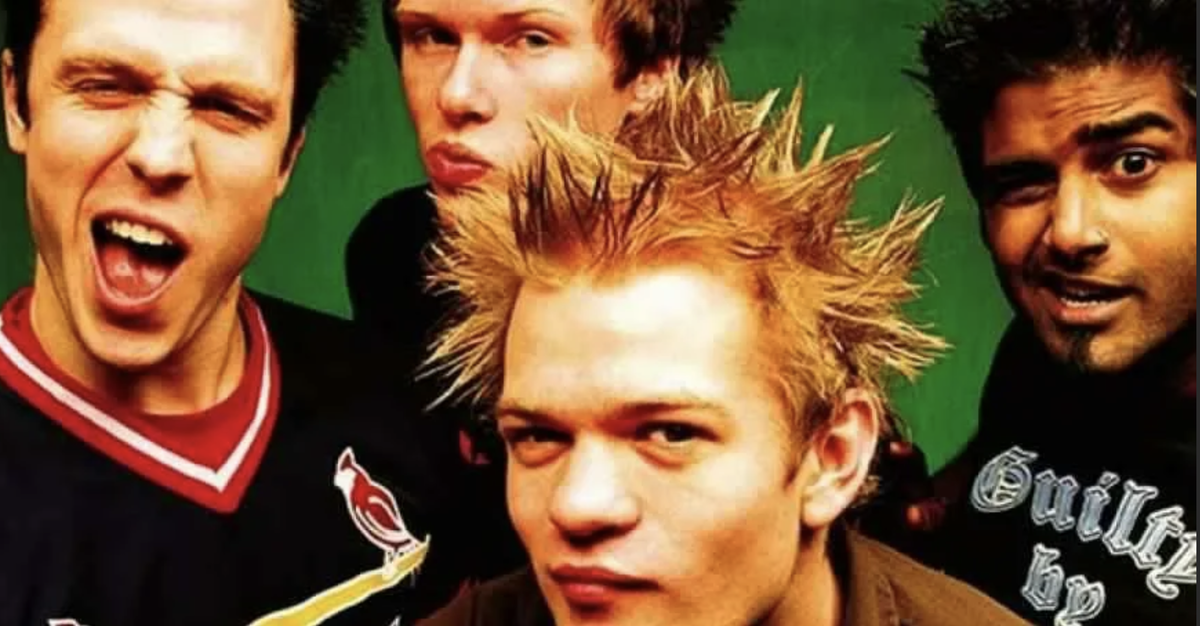 Sum 41 best. Группа sum 41. sum 41 2002. sum 41 1996. хасбик sum 41.