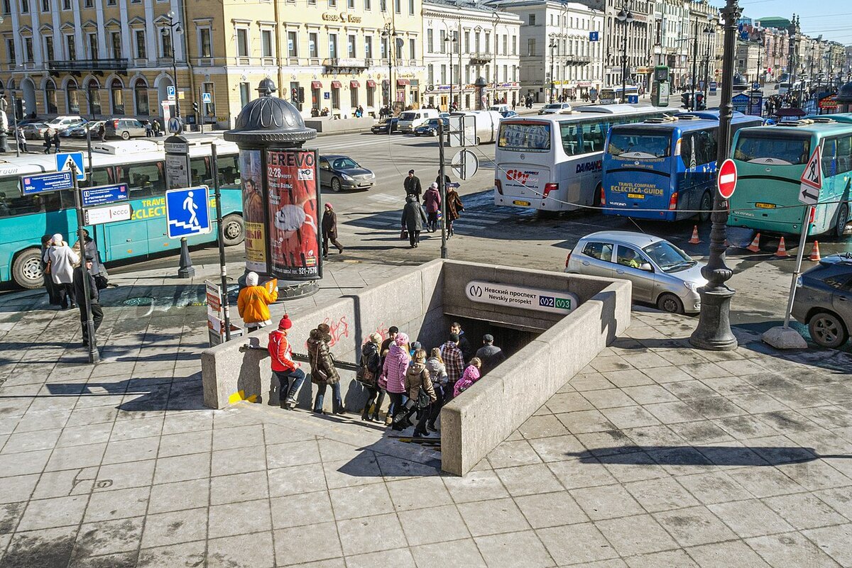 станция метро сенная площадь