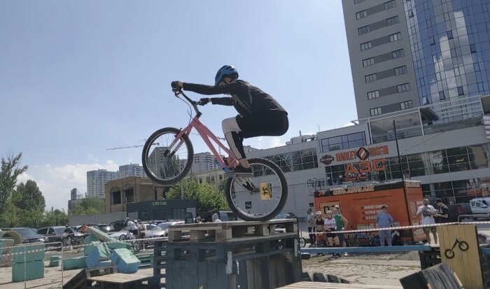 ,   📷