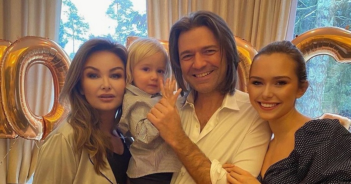 Елена Маликова с семьей, соцсети