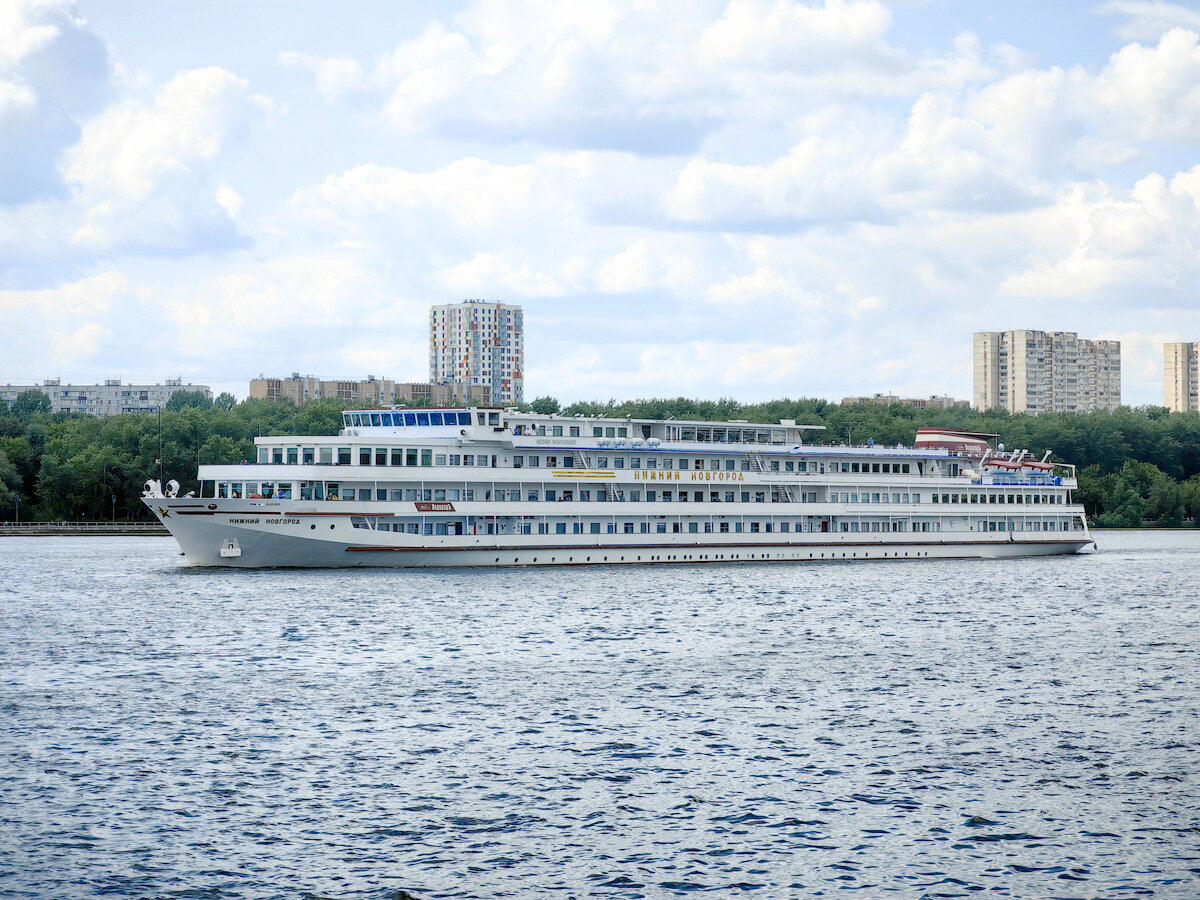 северный речной вокзал причалы теплоходов