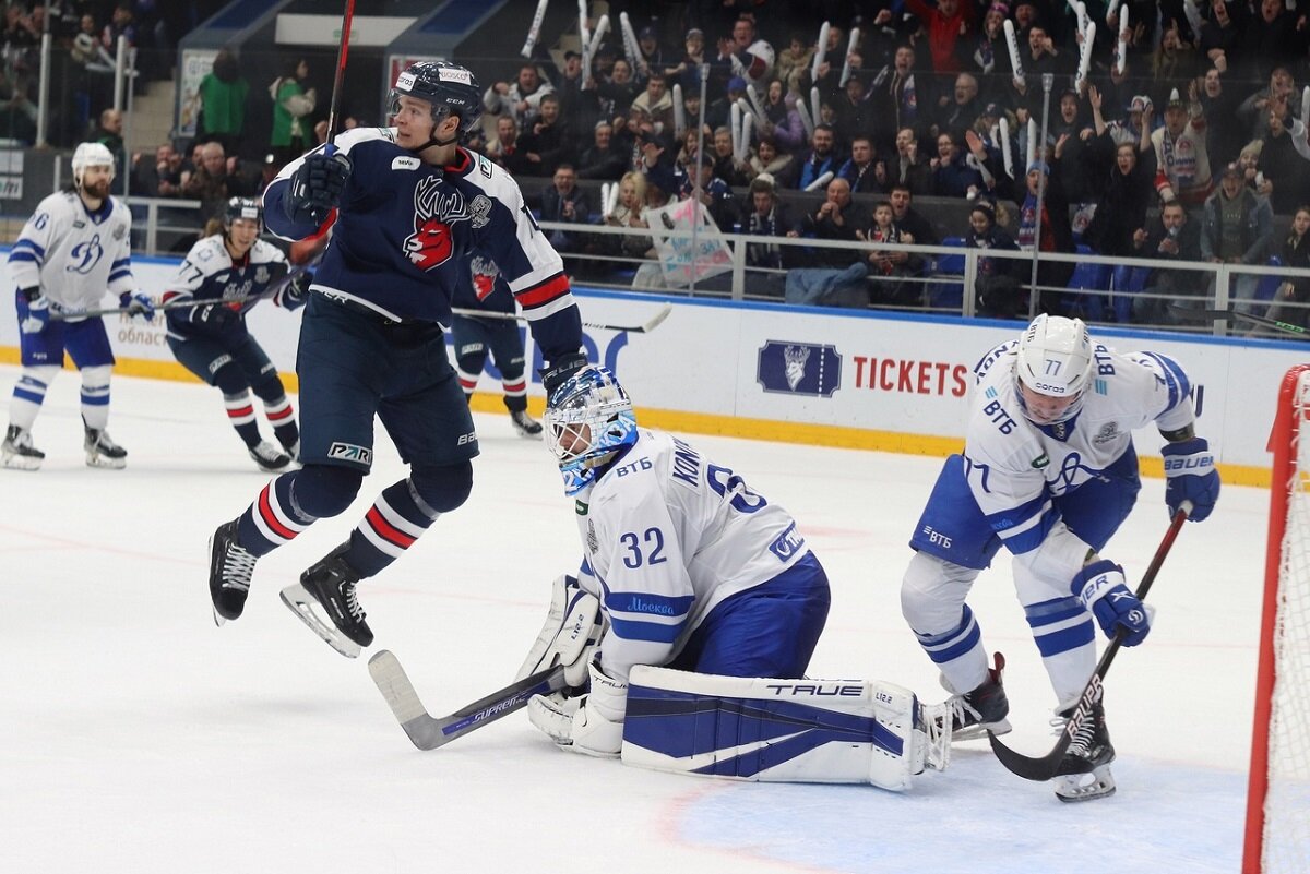    С московским «Динамо» торпедовцы будут выяснять отношения в регулярном чемпионате 6 раз, первая встреча состоится 7 октября Александр Рылов