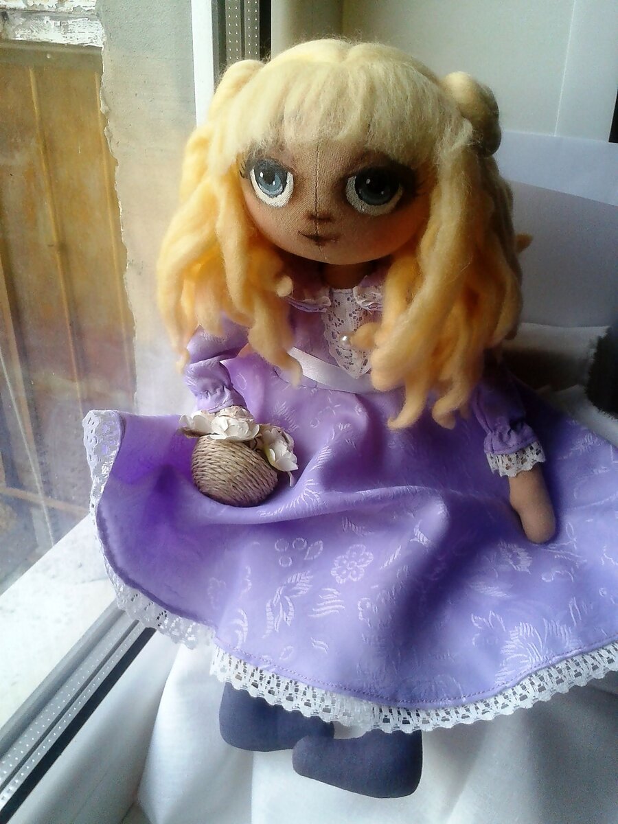 Одна из моих давнишних работ кукла тыквоголовка. Фото из архива автора.