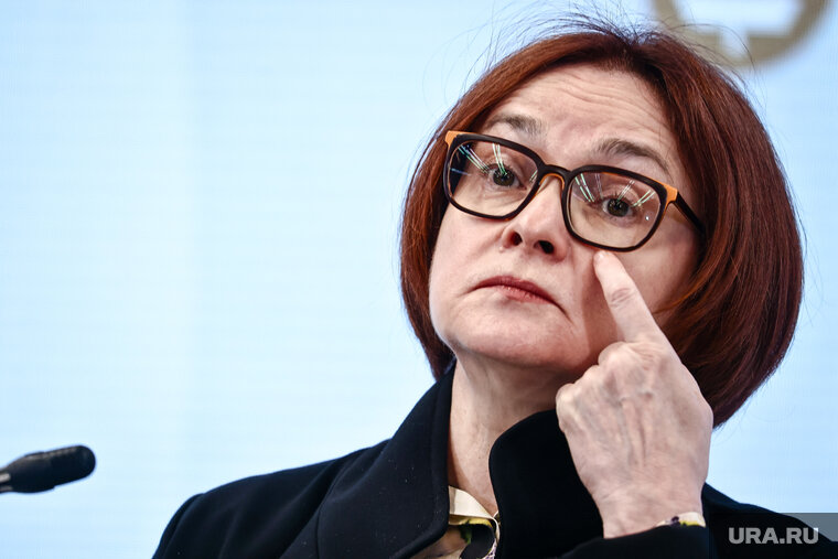    Эльвира Набиуллина допустила, что ЦБ повысить ключевую ставку