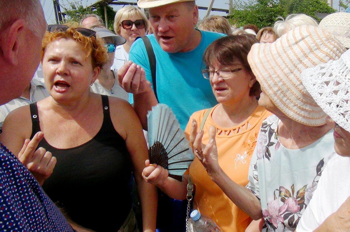    По снимку можно понять, какие страсти кипят в СНТ «Строитель» в Волжском.