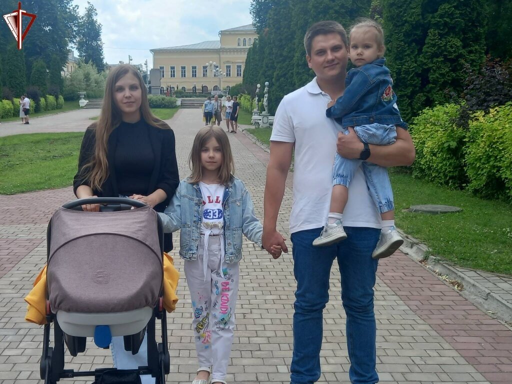 В Твери росгвардеец Владимир Зорин рассказал свою историю крепкой любви