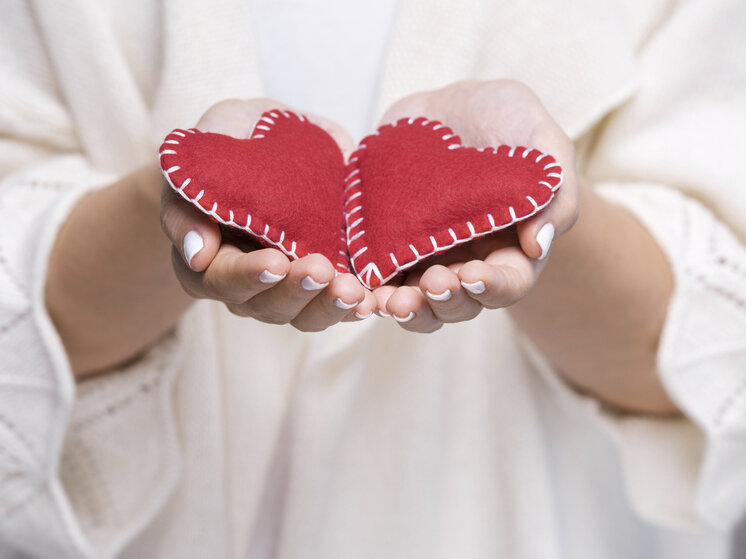     На Руси было принято праздновать 8 июля помолвку. фото: freepik