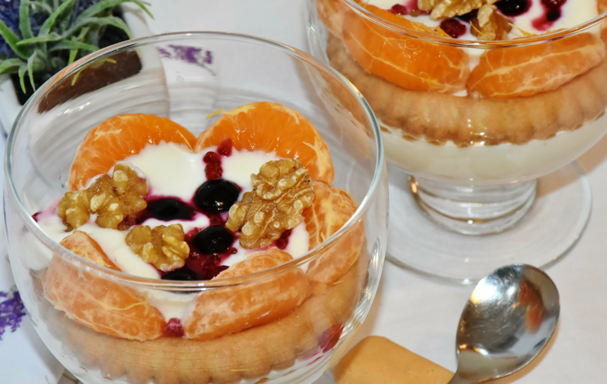 Фруктовое парфе с добавлением грецких орехов