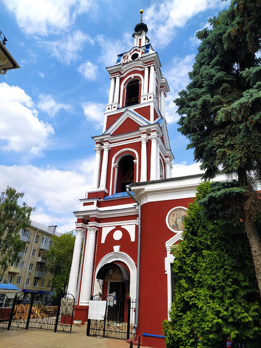 Церковь Иоанна Предтечи в Калуге \фото автора \листайте далее