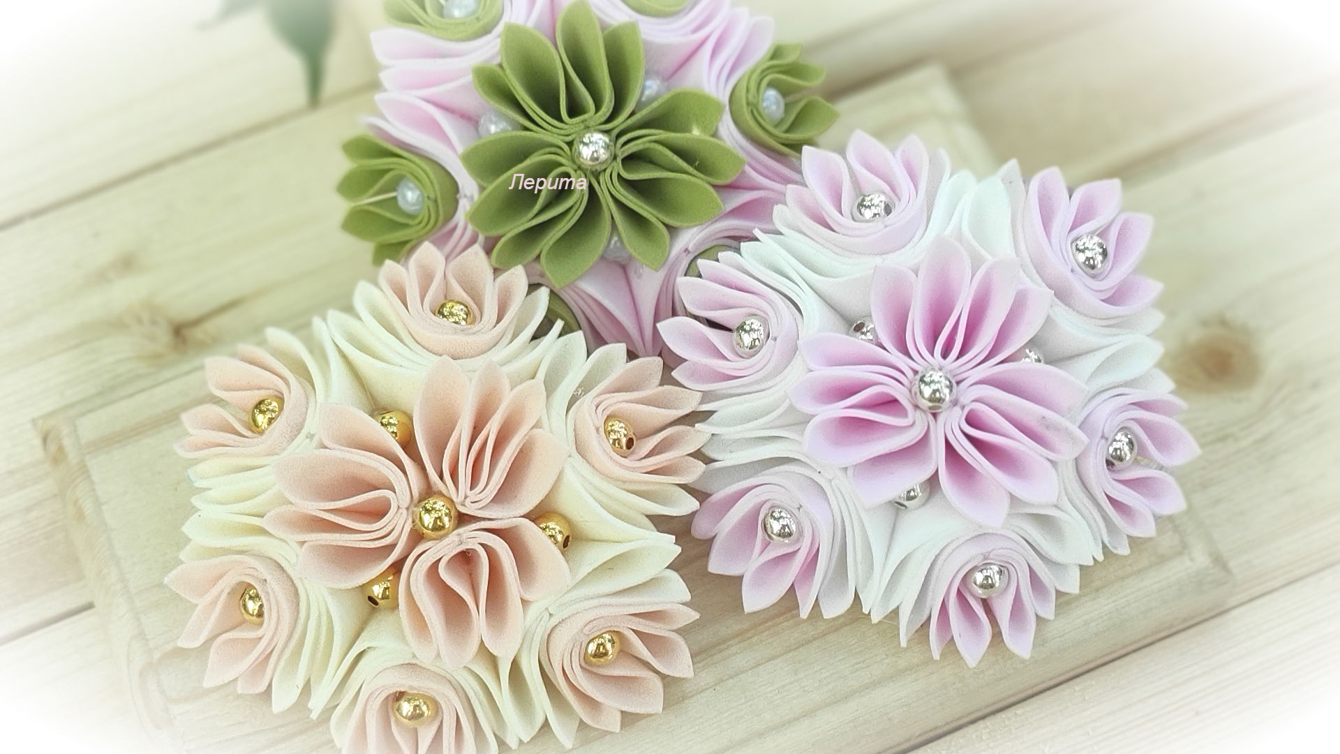 Красивые цветы из фоамирана: мастер-класс и 5 плюсов материала