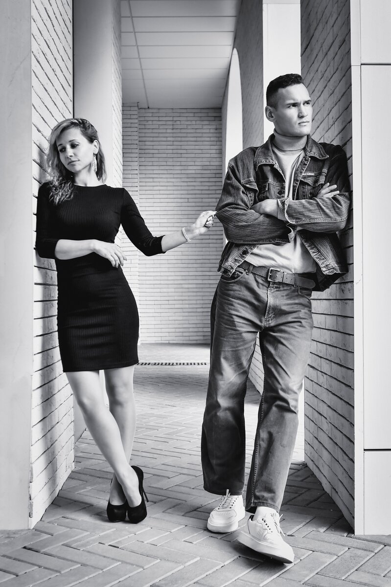 Моральное и финансовое давление - тоже абьюз