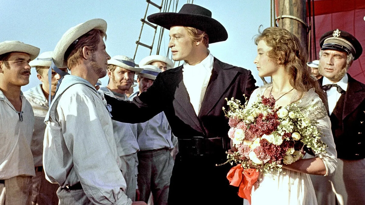«Алые паруса» : почему Вертинская боялась режиссёра и какой сюрприз устроил ей романтик Лановой?
