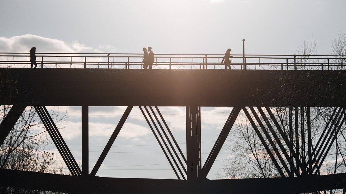     В Нижегородской области сдали в эксплуатацию еще один мост. Переправа проходит над рекой Урга в Воротынском районе. Об этом сообщили на сайте регионального управления автомобильных дорог.
