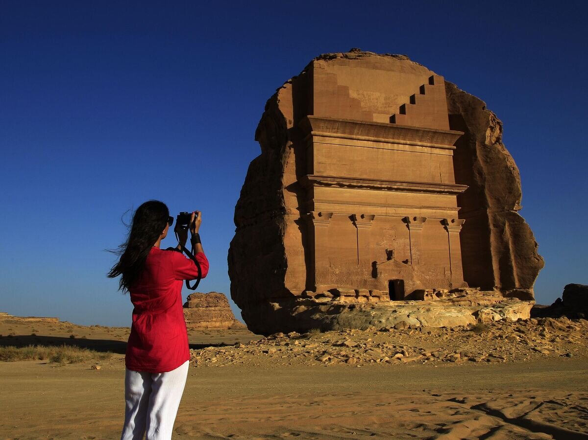    Гробница в крупнейшем археологическом комплексе Мадаин-Салих© AP Photo / Hassan Ammar