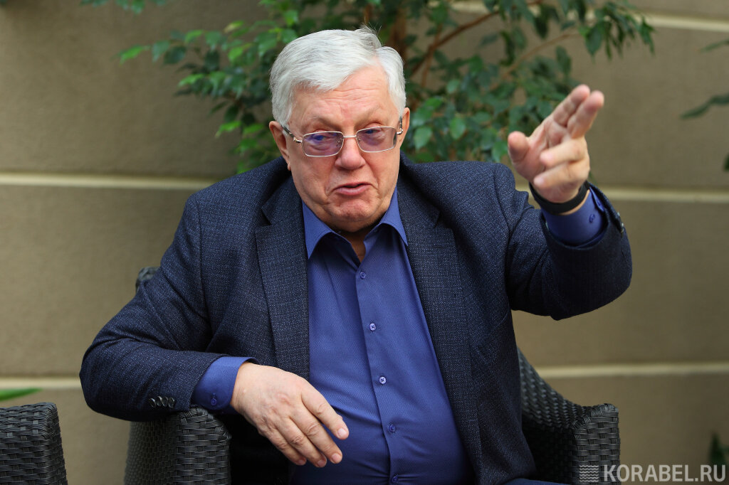 Шуляковский О.Б., с 1991 по 2005 год – директор Балтийского завода. Награжден орденами Трудового Красного Знамени и "Знак Почета" / Фото: Корабел.ру  📷
