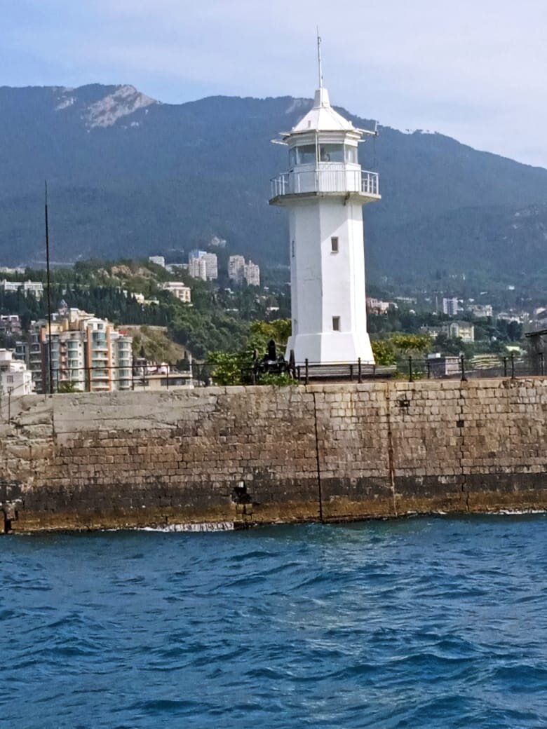 маяк в Ялте