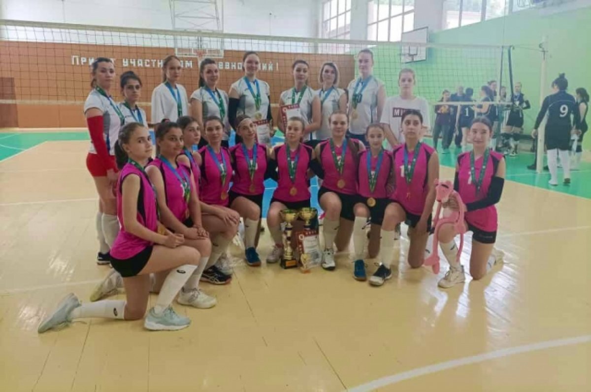    В Майкопе подвели итоги городского чемпионата по волейболу