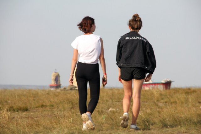    На каких условиях подросток может поработать летом?