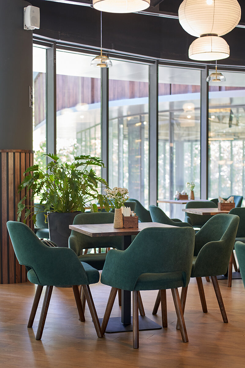 Зал ресторана на втором этаже