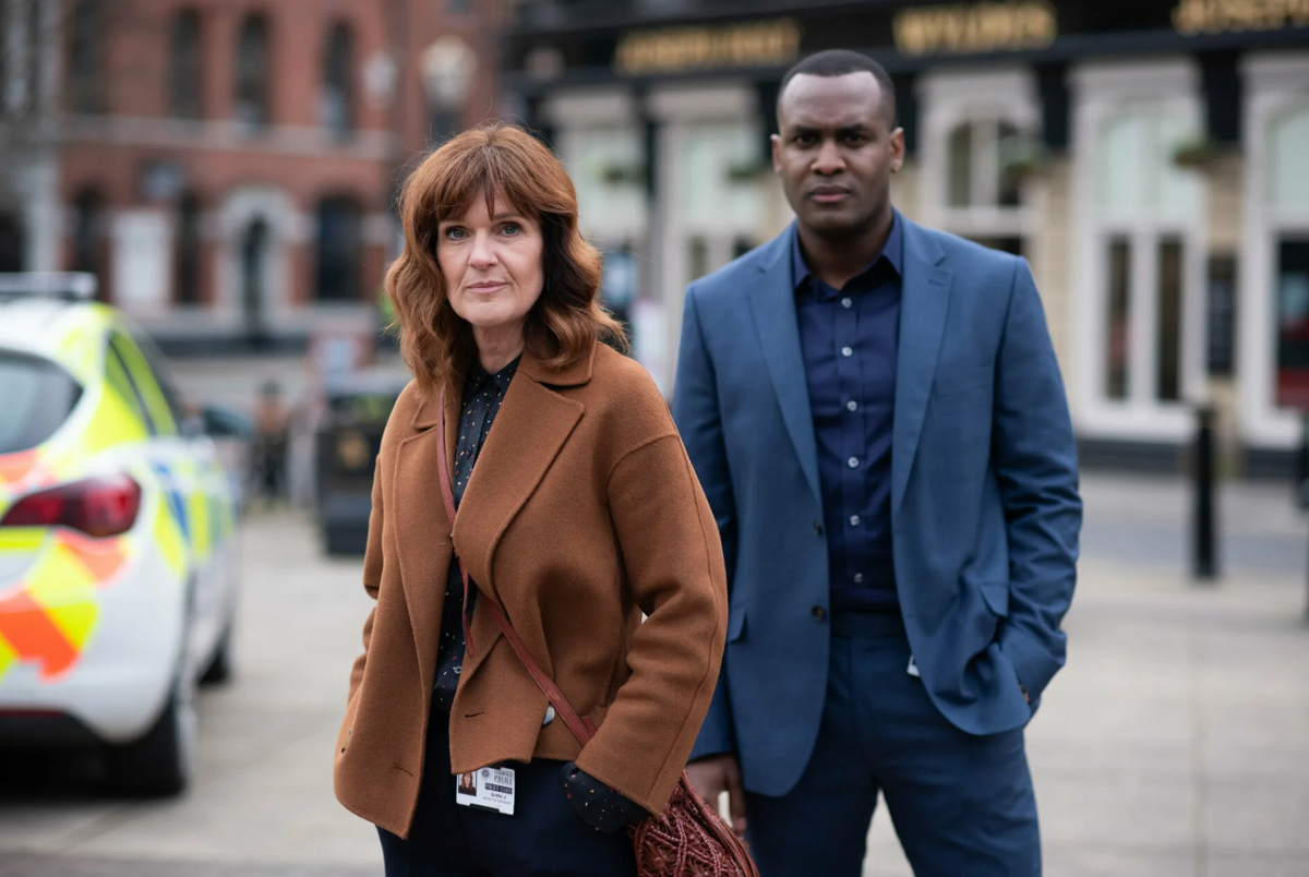 Кадры из сериала "Незнакомка (Незнакомец) / The Stranger", Великобритания, 2020