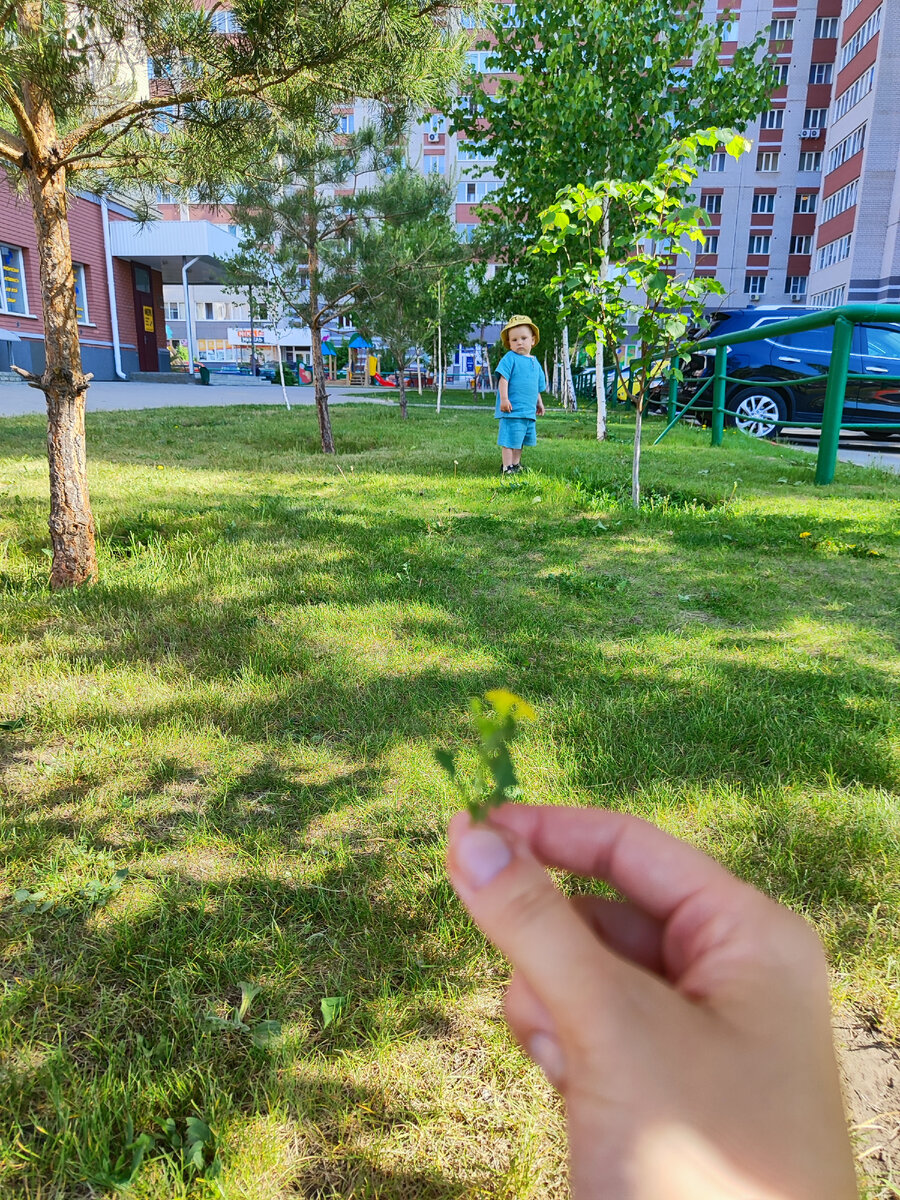 Ждали старшего с бассейна 