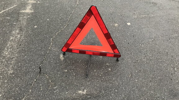     В Ставропольском крае под колеса автомобиля попал трехлетний ребенок, выбежавший на проезжую часть, сообщили в региональном УГИБДД.