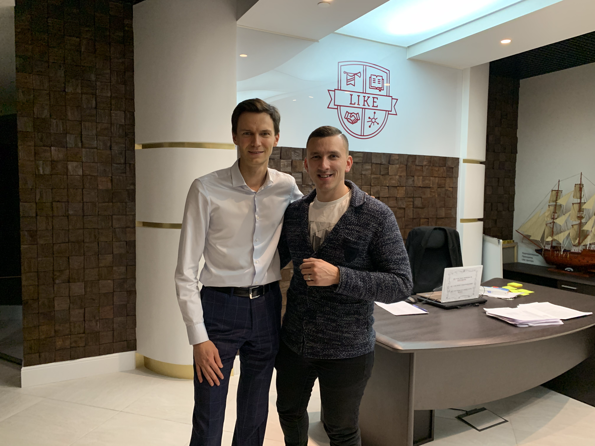 Василий Алексеев, ген директор Like Center (слева) и Николай Фурсов, основатель Депо продаж (справа)