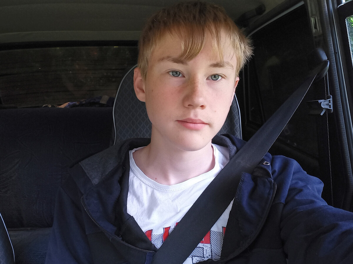 Жду маму, чтобы уже поехать)