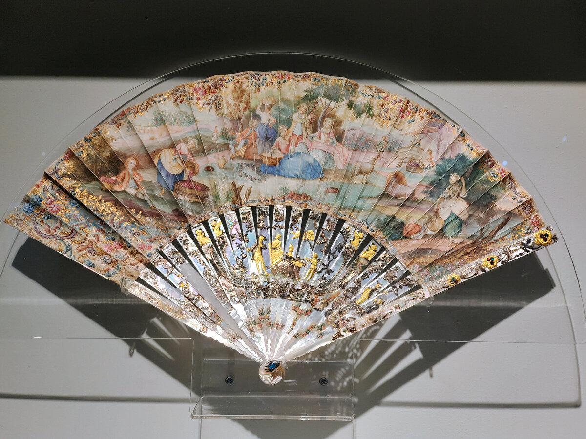 А таким он вышел из рук реставраторов