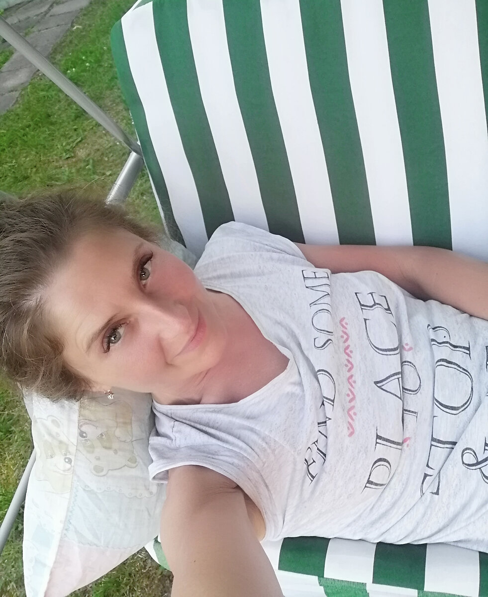 Чуточку погрелась и в тенёк